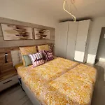 Luxury Stay, Proche Gare & Sanctuaire, Climatisation Лурд