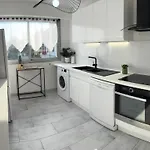 Апартаменты Luxury Stay, Proche Gare & Sanctuaire, Climatisation