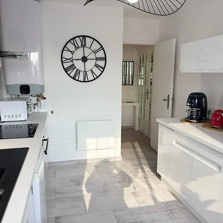 Luxury Stay, Proche Gare & Sanctuaire, Climatisation Apartment Lourdes