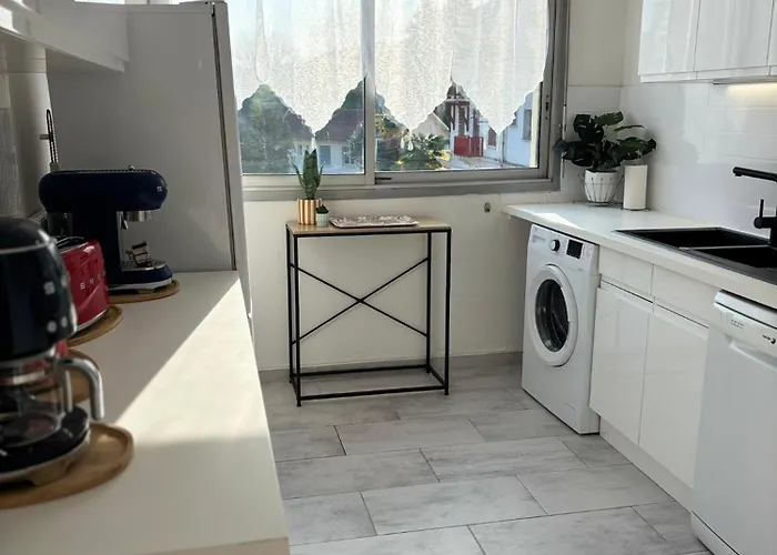 Luxury Stay, Proche Gare & Sanctuaire, Climatisation Лурд