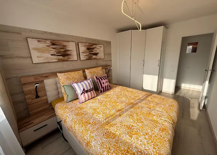 Apartment Luxury Stay, Proche Gare & Sanctuaire, Climatisation *