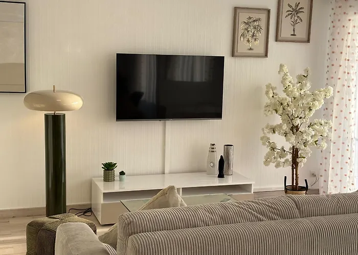 Апартаменты Luxury Stay, Proche Gare & Sanctuaire, Climatisation *