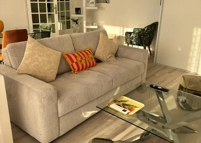 Luxury Stay, Proche Gare & Sanctuaire, Climatisation Лурд