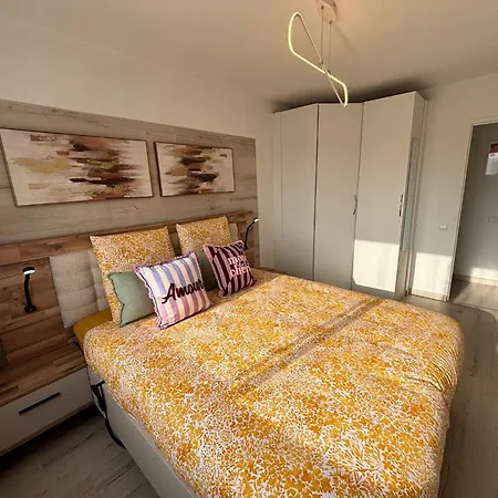 Апартаменти Luxury Stay, Proche Gare & Sanctuaire, Climatisation *