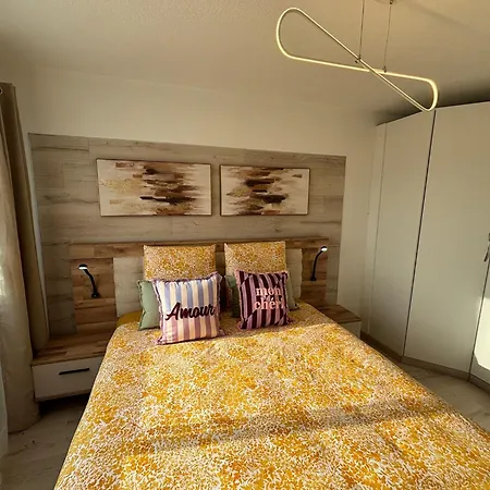 Апартаменти Luxury Stay, Proche Gare & Sanctuaire, Climatisation Лурд