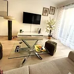 Luxury Stay, Proche Gare & Sanctuaire, Climatisation Apartamento